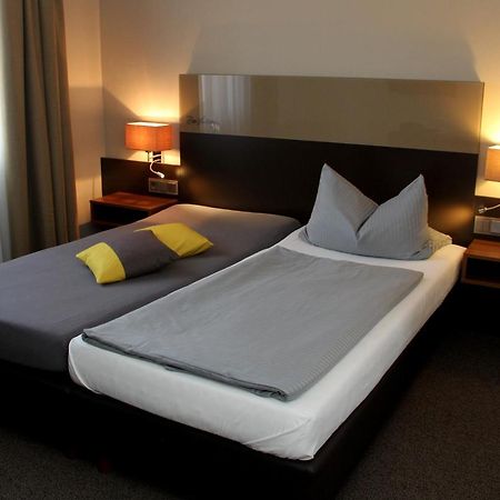 Hotel Drei Lilien Фоэнштраус Экстерьер фото